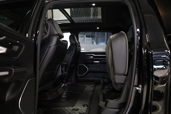 Dodge RAM 1500 16 of 26
