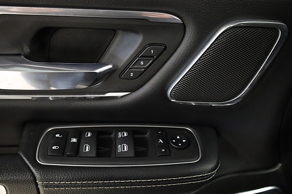 Dodge RAM 1500 24 of 26