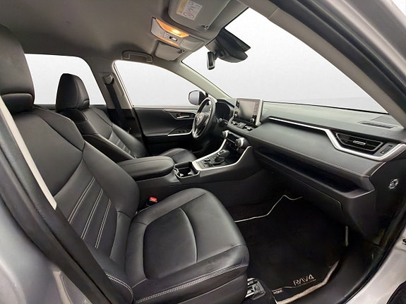 Toyota RAV4 10 of 30