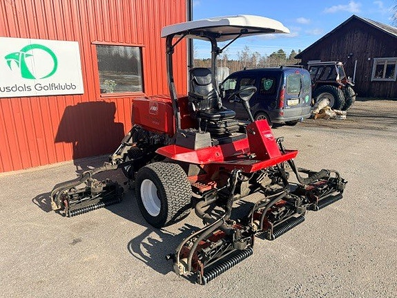 Toro Reelmaster 6700D 2 of 7
