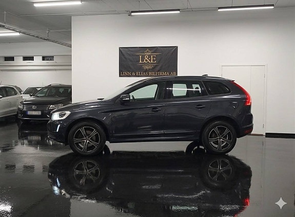 Volvo XC60 2 of 11