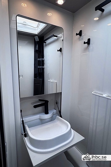Kabe Novum 750 TRAQ Lev i Augusti 14 of 17