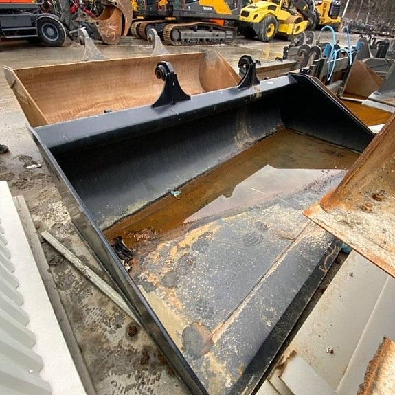 CAT Planeringsskopa. 2,9 m. 2000 L. BM-fäste