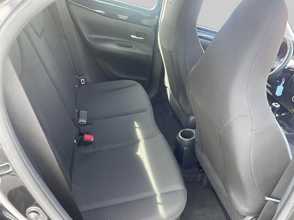 Toyota Aygo X 11 of 19