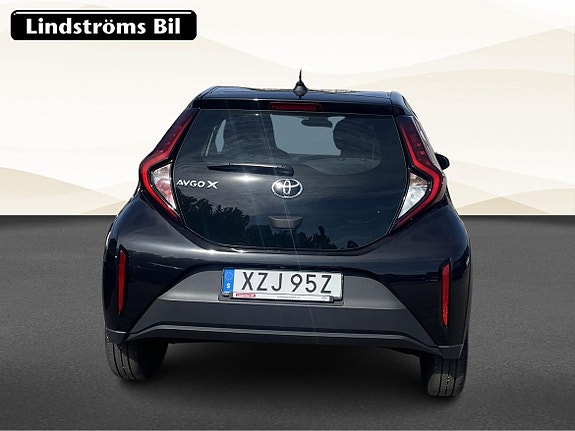 Toyota Aygo X 8 of 19