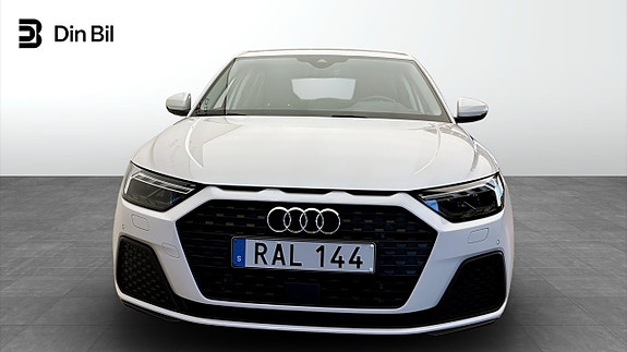 Audi A1 4 of 5