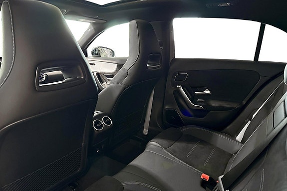 Mercedes-Benz A250 e 8 of 10