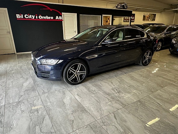 Jaguar XE 3 of 21