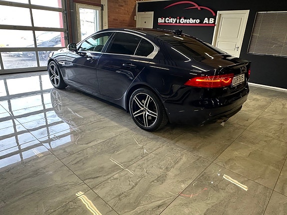 Jaguar XE 4 of 21