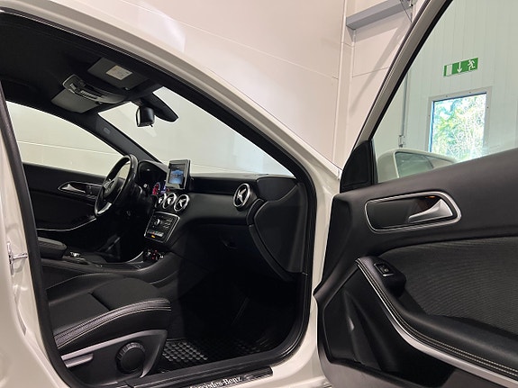 Mercedes-Benz A180 19 of 23