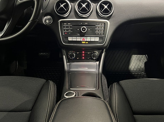 Mercedes-Benz A180 15 of 23