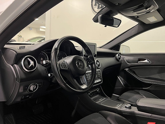 Mercedes-Benz A180 6 of 23
