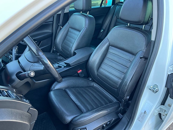 Opel Insignia 6 of 24