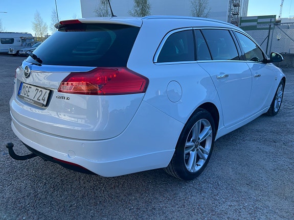 Opel Insignia 18 of 24