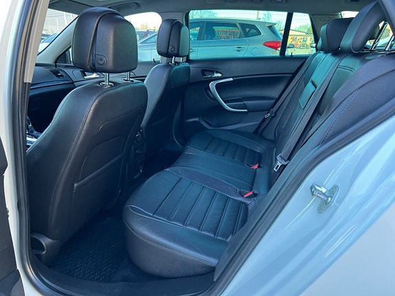 Opel Insignia 10 of 24