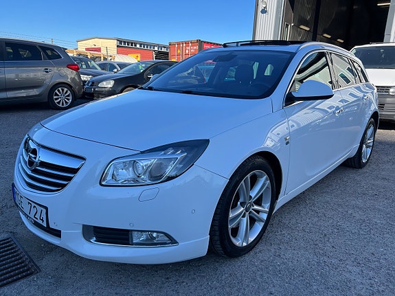 Opel Insignia 3 of 5