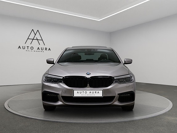 BMW 530d 2 of 5