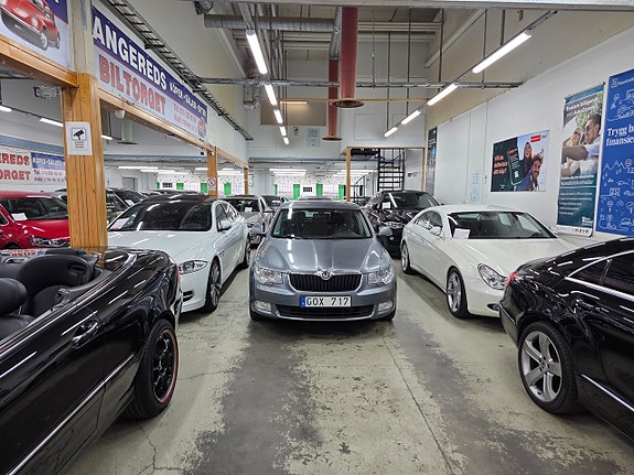 Skoda Superb 4 of 5