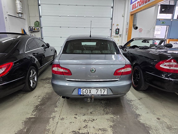 Skoda Superb 6 of 12