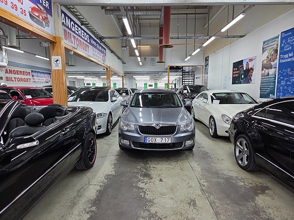 Skoda Superb 3 of 5