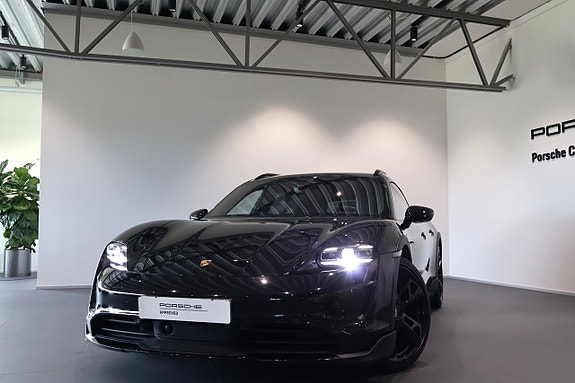 Porsche Taycan Cross Turismo