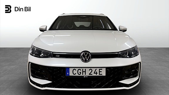 Volkswagen Passat 5 of 15
