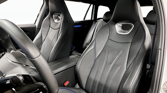 Volkswagen Passat 9 of 15