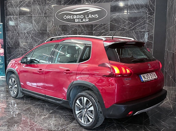 Peugeot 2008 4 of 5