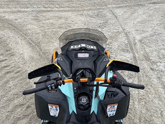 Ski-Doo Expedition Xtreme 900 ACE Turbo R -24 5 of 5