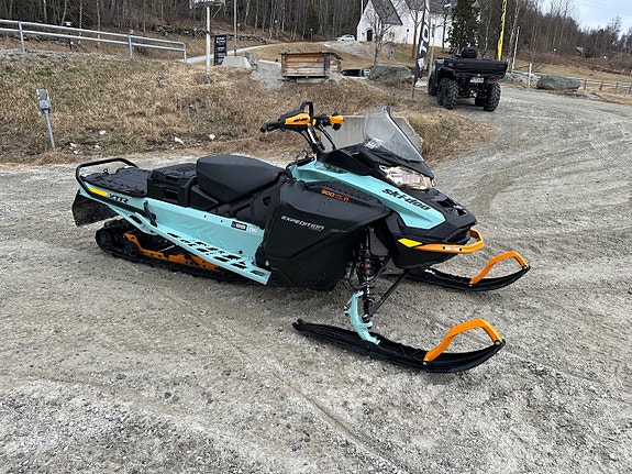 Ski-Doo Expedition Xtreme 900 ACE Turbo R -24 2 of 5