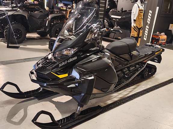 Ski-Doo Tundra LT 600 EFI 2 of 4