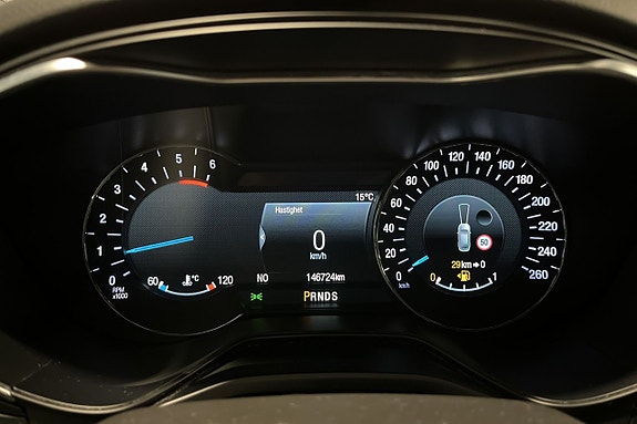 Ford Mondeo 14 of 21