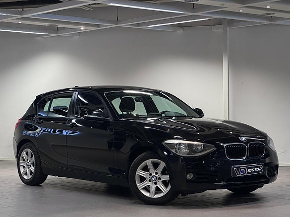 BMW 118d 4 of 5