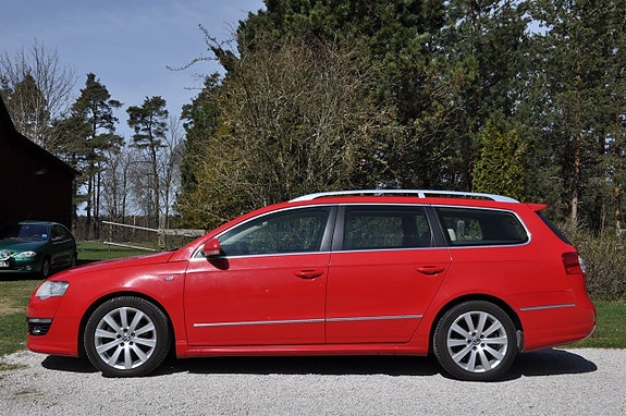 Volkswagen Passat 2 of 5