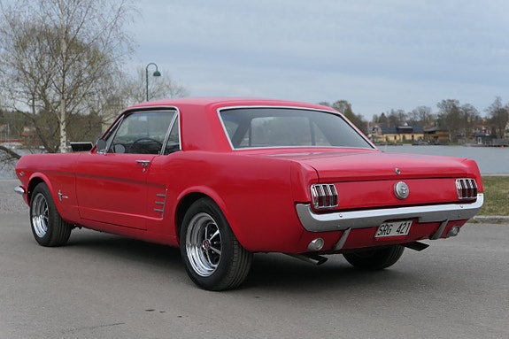Ford Mustang 5 of 5