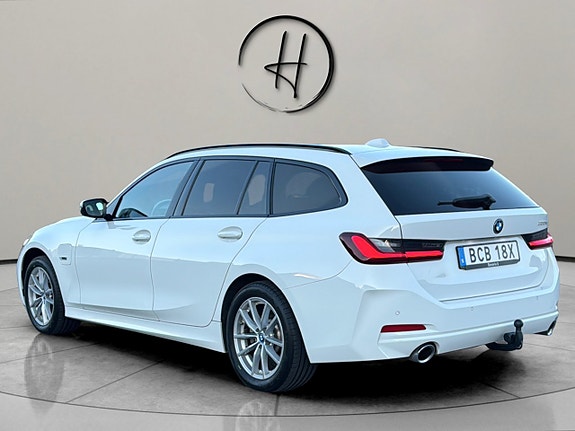 BMW 330e 6 of 23