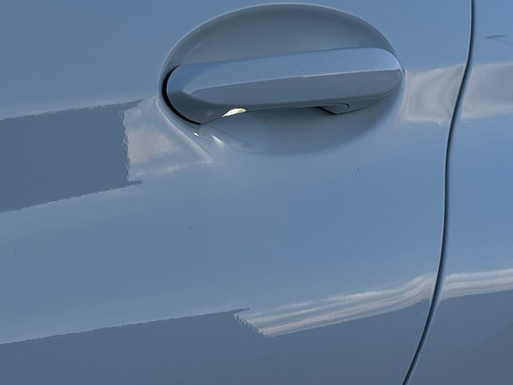 BMW 330e 21 of 23