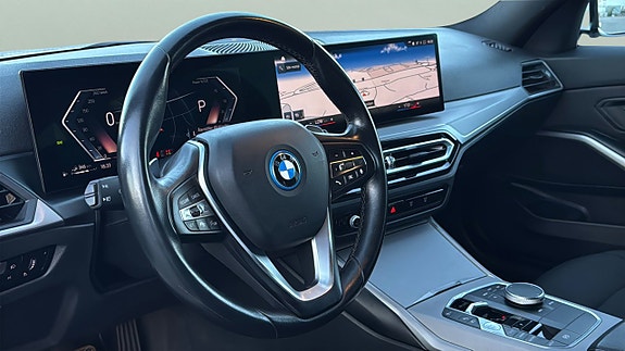 BMW 330e 8 of 23