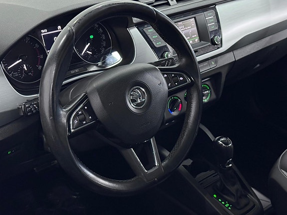 Skoda Fabia 2 of 5