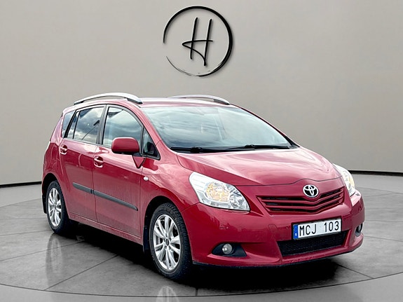 Toyota Verso 2 of 5