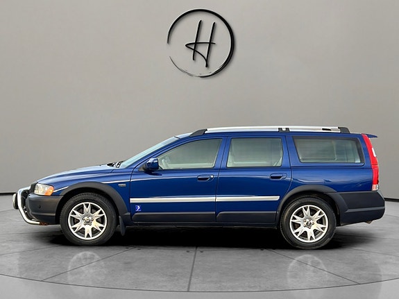 Volvo XC70 8 of 17