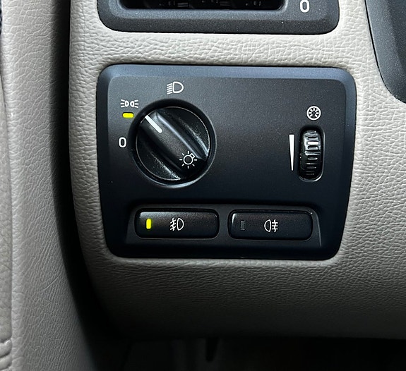 Volvo XC70 15 of 17
