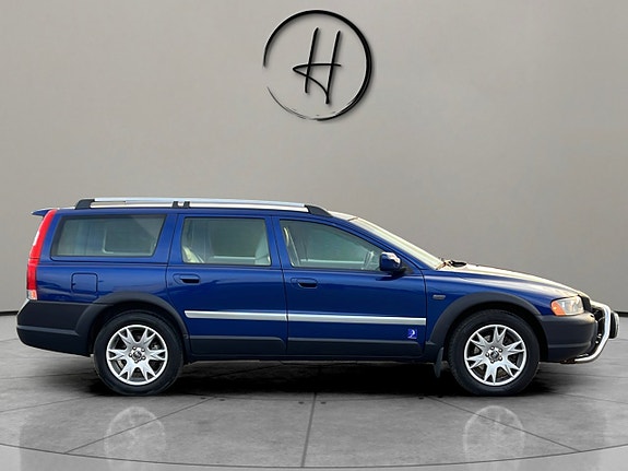Volvo XC70 7 of 17