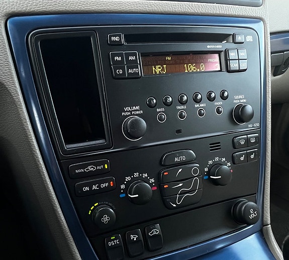 Volvo XC70 13 of 17