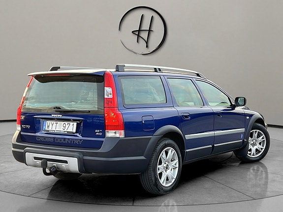 Volvo XC70 6 of 17