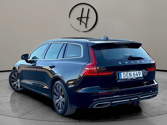 Volvo V60 8 of 25