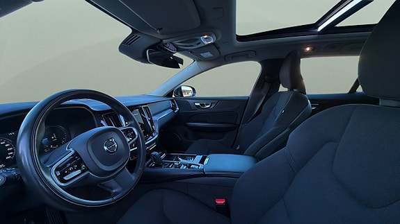 Volvo V60 9 of 25