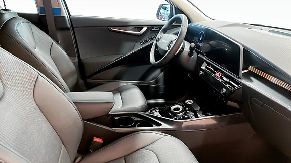 Kia Niro 3 of 9