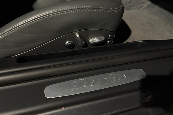 Porsche 911 Turbo 17 of 20
