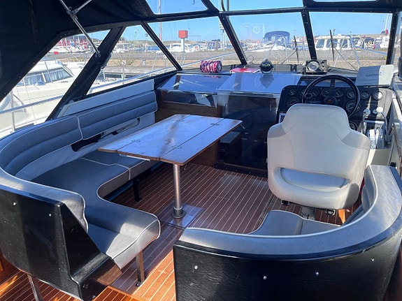 Scand 27 Adriatic 2x Volvo Penta Ad30 Diesel 8 of 11